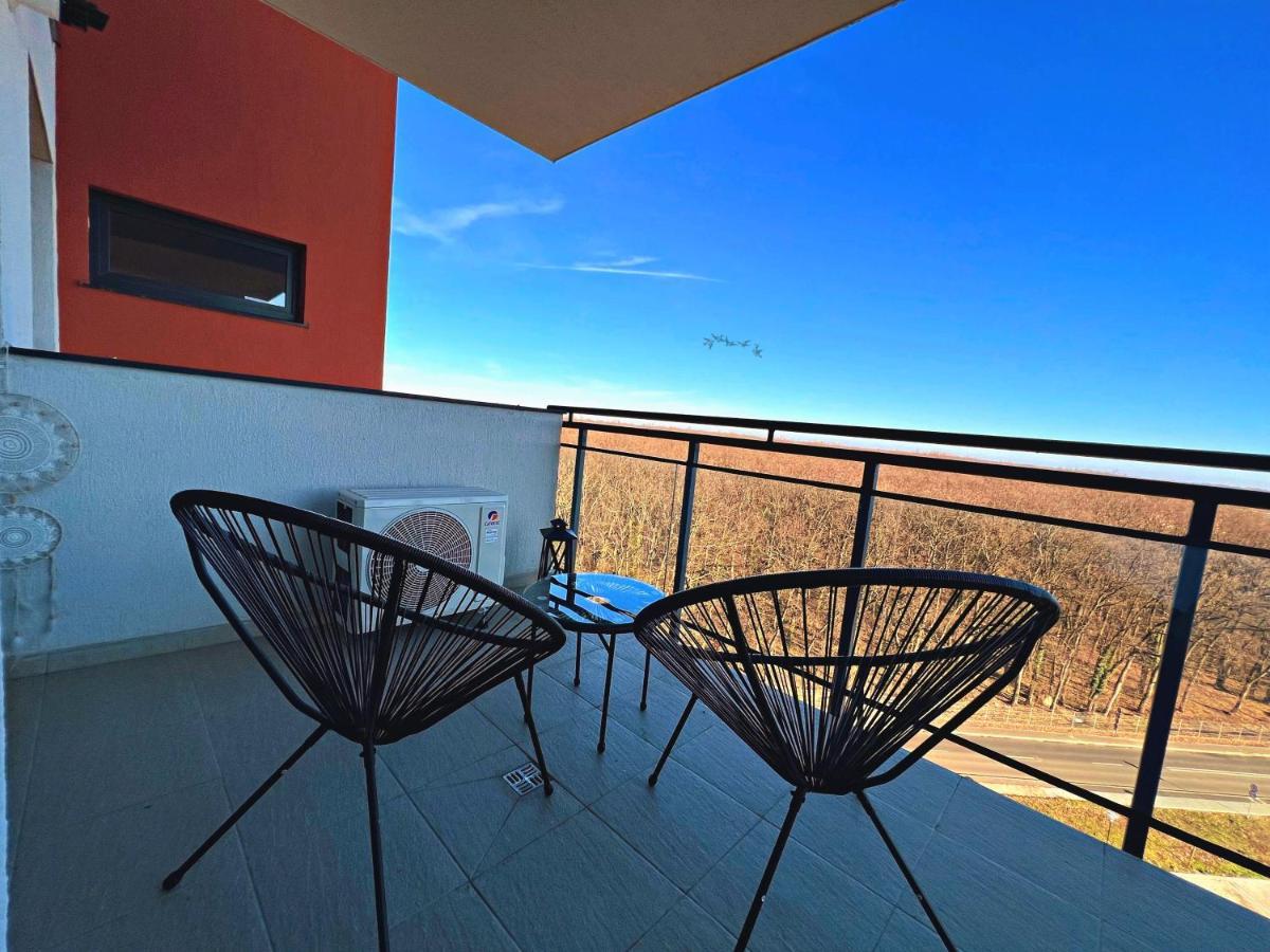 Panoramic Forest View Apartment Dumbravita  Exterior photo
